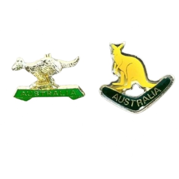 Lot Of 2 Australia Kangaroo Boomerang Vintage Souvenir Lapel Pin Gold Tone/Green - Picture 1 of 5